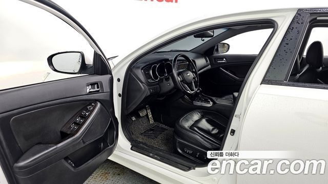 Kia K5 2013 — photo 10