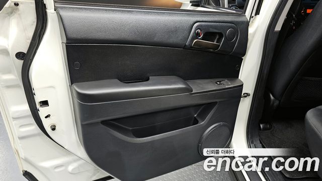 KG Mobility KORANDO 2014 — photo 15
