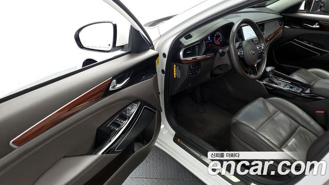 Kia K7 2016 — photo 13