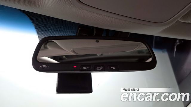 Kia K7 2016 — photo 23