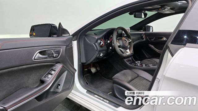 Mercedes-Benz CLA-Class 2018 — photo 13