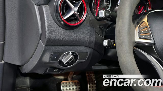 Mercedes-Benz CLA-Class 2018 — photo 20