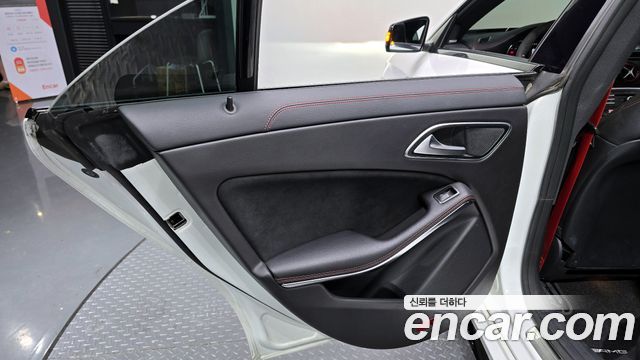 Mercedes-Benz CLA-Class 2018 — photo 15