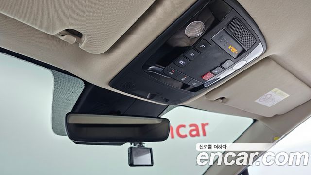 Kia Canival 2022 — photo 24