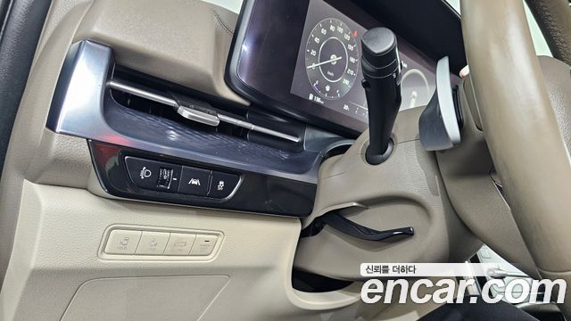 Kia Canival 2022 — photo 25