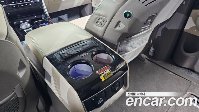 Kia Canival 2022 — photo 30