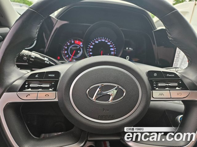 Hyundai AVANTE 2021 — photo 13