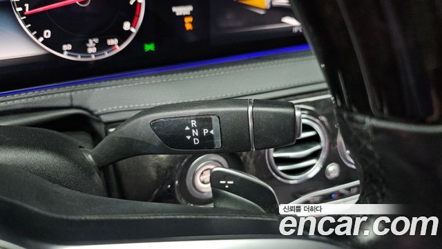 Mercedes-Benz S-Class 2019 — photo 12
