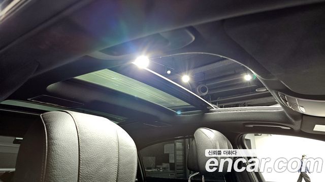 Mercedes-Benz S-Class 2019 — photo 24