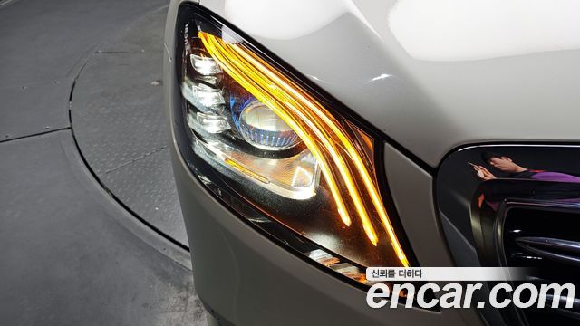 Mercedes-Benz S-Class 2019 — photo 8