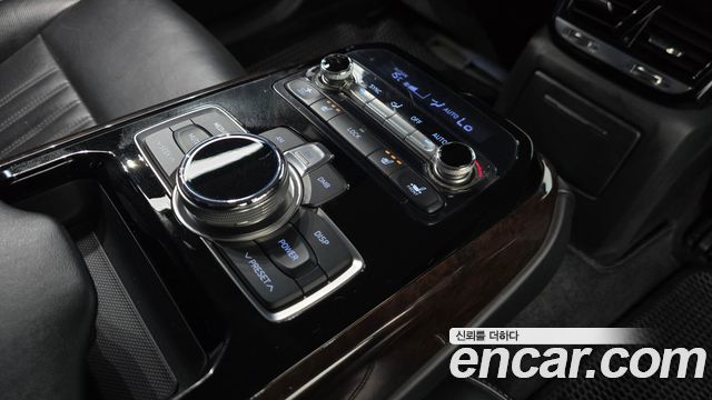 Genesis EQ900 2016 — photo 17