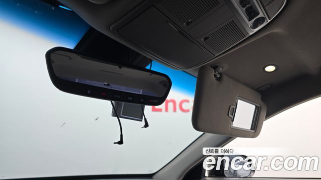 Genesis EQ900 2016 — photo 20