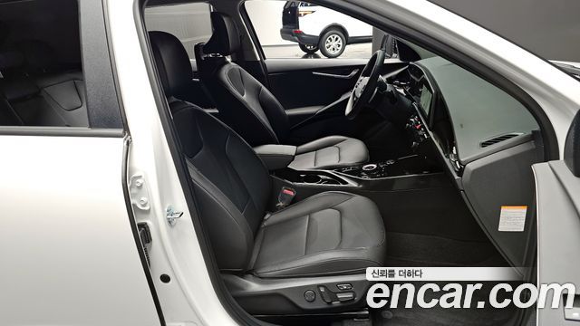 Kia Niro 2026 — photo 13