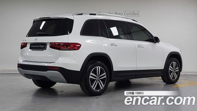 Mercedes-Benz GLB-Class 2021 — photo 2