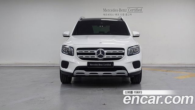 Mercedes-Benz GLB-Class 2021 — photo 3