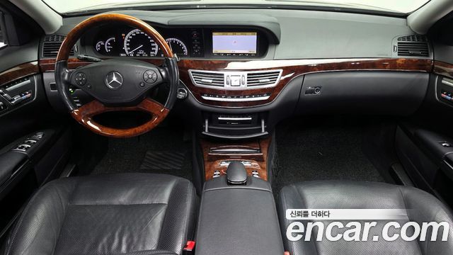 Mercedes-Benz S-Class 2010 — photo 7