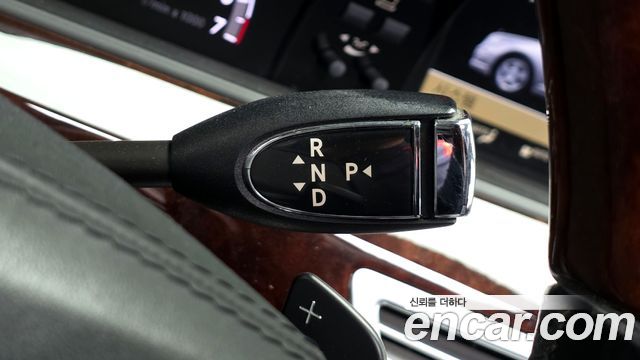 Mercedes-Benz S-Class 2010 — photo 9