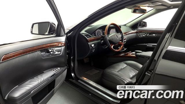 Mercedes-Benz S-Class 2010 — photo 10