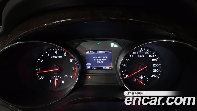 Kia Canival 2020 — photo 11