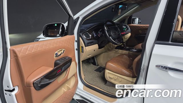 Kia Canival 2020 — photo 13
