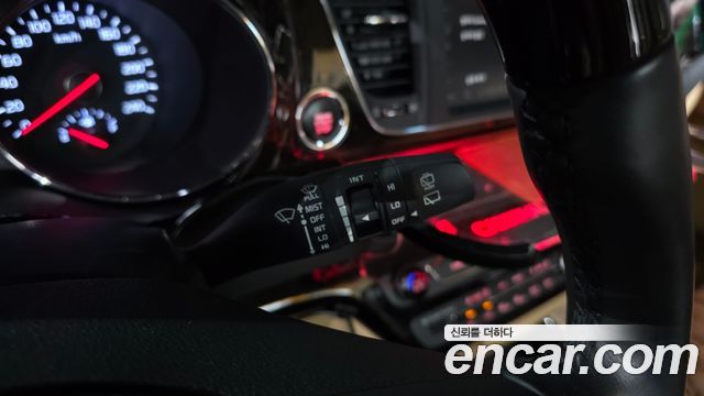 Kia Canival 2020 — photo 23