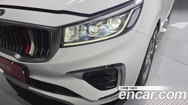 Kia Canival 2020 — photo 8