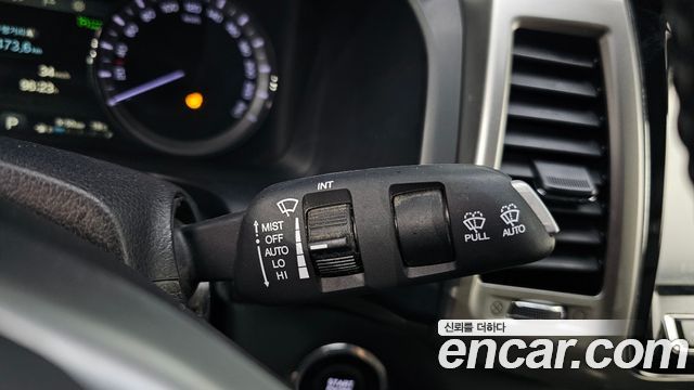 KG Mobility Rexton 2018 — photo 15