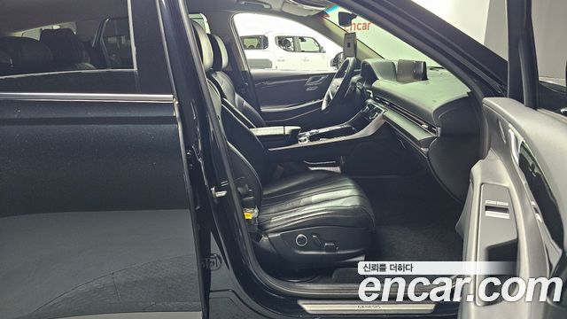 Genesis GV80 2020 — photo 16