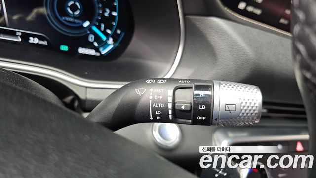 Genesis GV80 2020 — photo 28