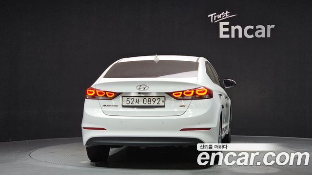 Hyundai AVANTE 2016 — photo 4