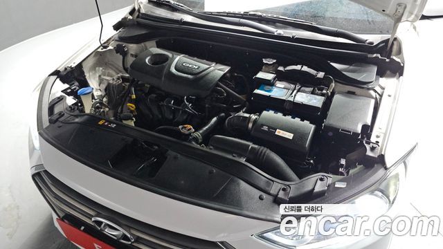 Hyundai AVANTE 2016 — photo 6