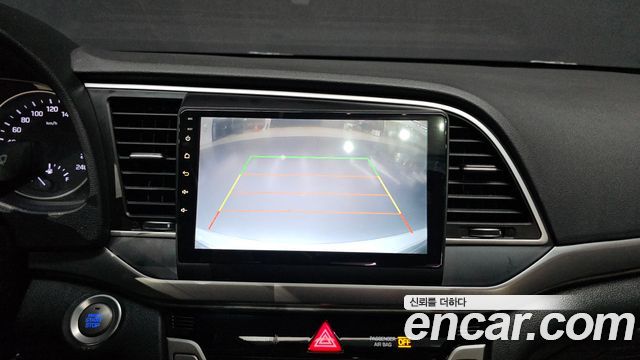 Hyundai AVANTE 2016 — photo 13