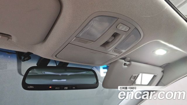 Hyundai AVANTE 2016 — photo 17