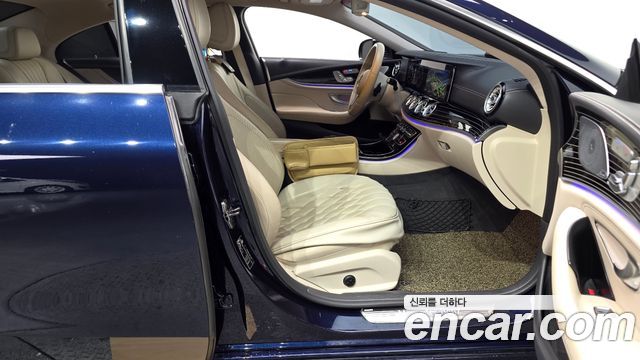 Mercedes-Benz CLS-Class 2019 — photo 16