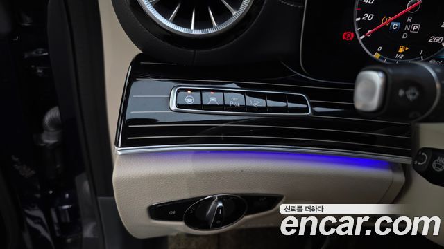 Mercedes-Benz CLS-Class 2019 — photo 28