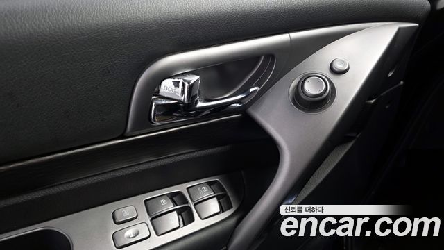 KG Mobility KORANDO 2018 — photo 28