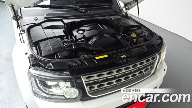 Land Rover Discovery 2016 — photo 6
