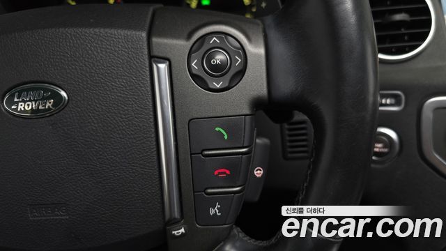 Land Rover Discovery 2016 — photo 17