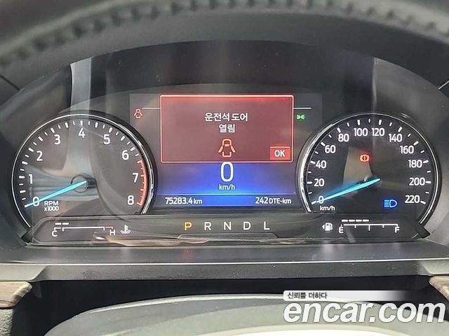 Ford Explorer 2022 — photo 6
