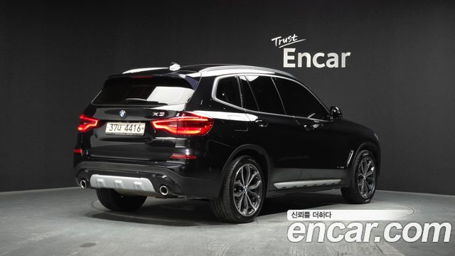 BMW X3 2018 — photo 2