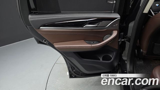 BMW X3 2018 — photo 15