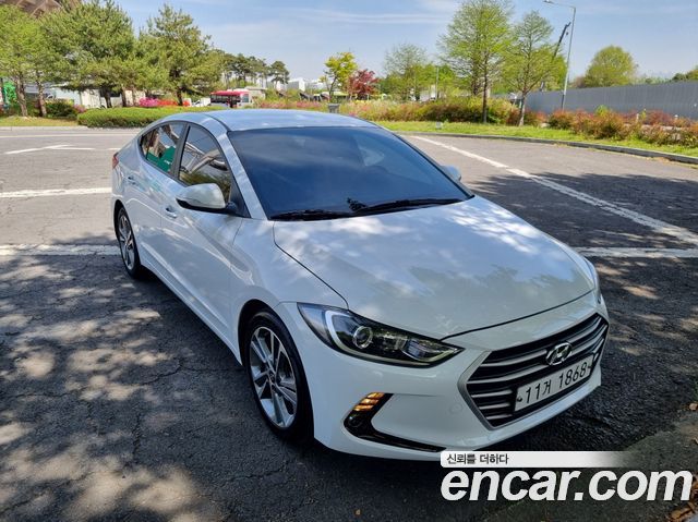 Hyundai AVANTE 2018 — photo 3