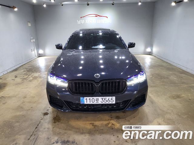 BMW 5-Series 2019 — photo 2