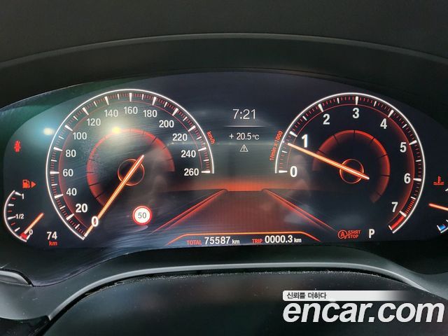 BMW 5-Series 2019 — photo 8