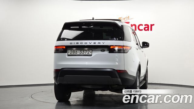 Land Rover Discovery 2019 — photo 4