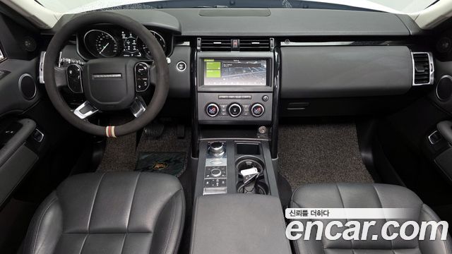 Land Rover Discovery 2019 — photo 7