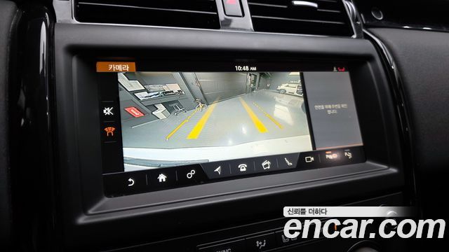 Land Rover Discovery 2019 — photo 15