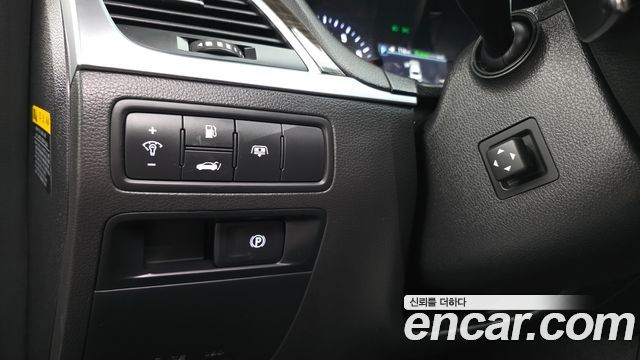 Genesis G80 2017 — photo 16