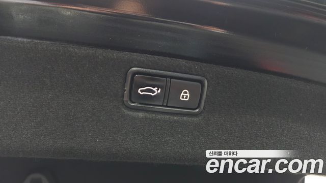 Genesis G80 2017 — photo 20