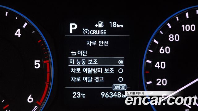 Hyundai Kona 2018 — photo 16